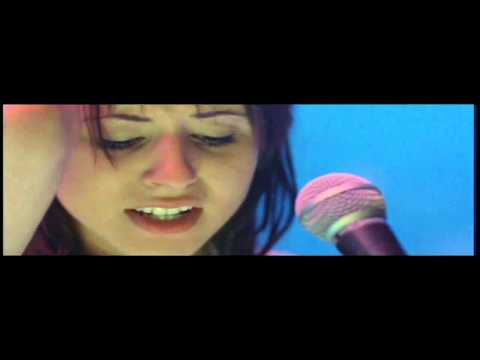 Tricky & Liz Densmore - Breakaway (Live)