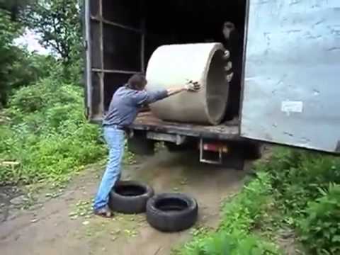 Russians unloading the supplies of cargo - Funny or Die