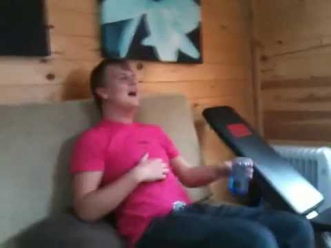 First Time Salvia 10x Trip Guy Can't Stop Laughing