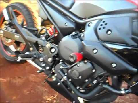 XJ6 cortando giro com Atalla escapes   KLE621 Tiozao Atalla