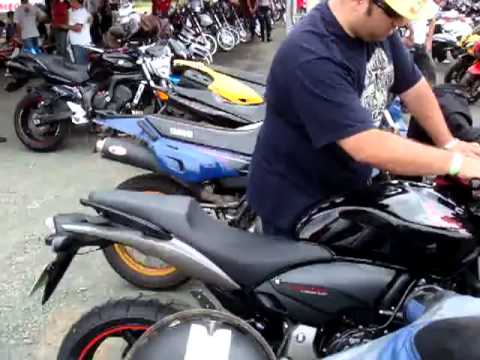 Hornet Cortando o Giro na arrancada   KLE621 Tiozao