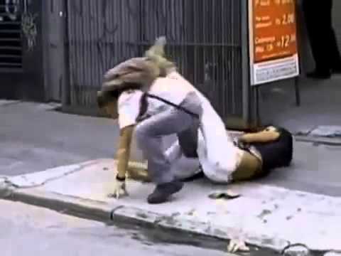 Travesti Bom de Briga, esse é faixa preta kkk