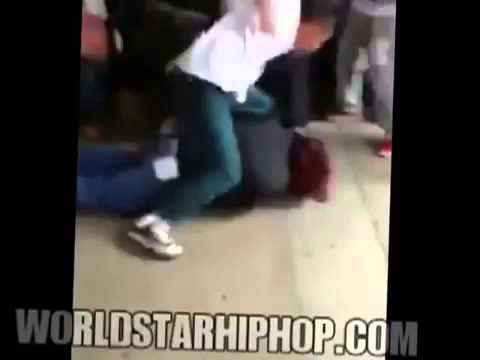 College fight UFC! Best fight! Boy fighting with girl! Briga de soco no colégio! UFC