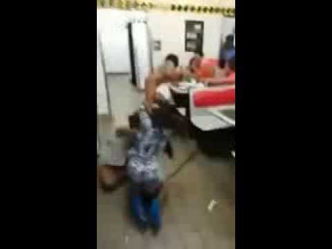 Girls Fighting! 4 USA chicks fighting! Funny videos, best ever